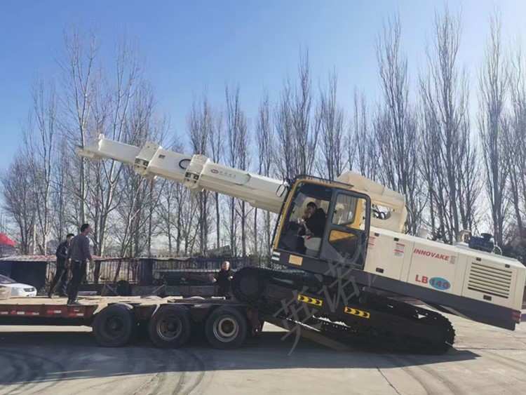 LB140履帶式拆爐機 